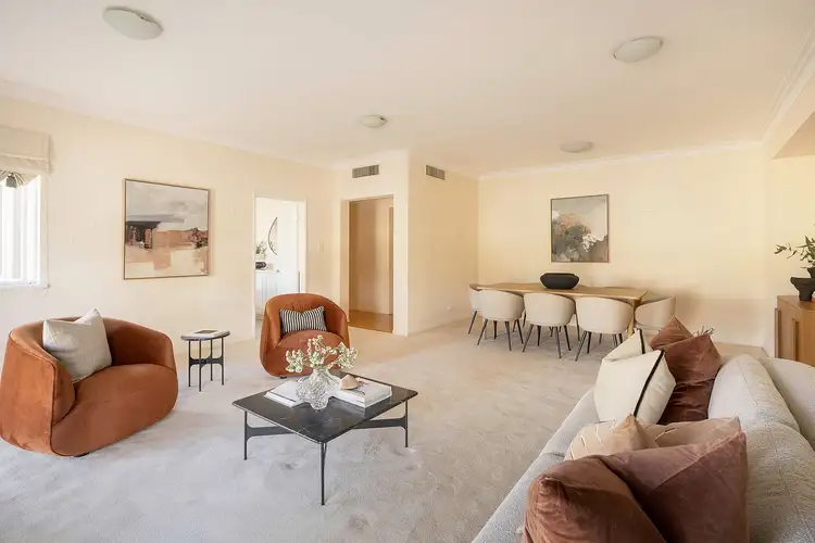 15 Old Jacaranda Way