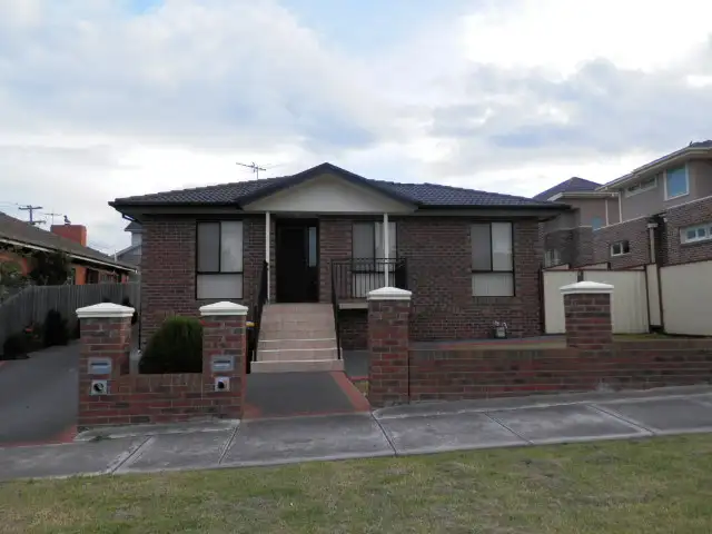 35 Chapman Avenue