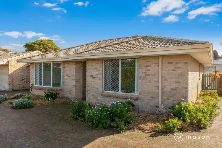 24 Golf Links Road
