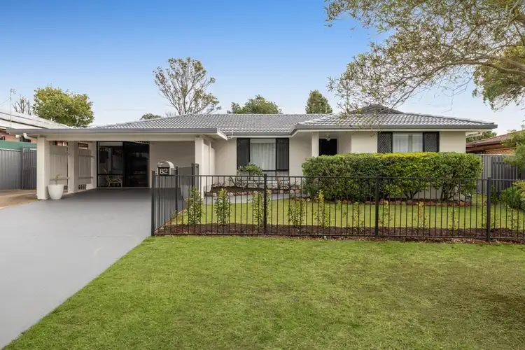 82 Jennifer Crescent