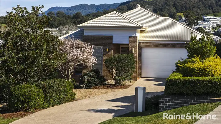 5 Lincoln Close