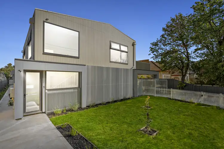 39 Rosamond Road