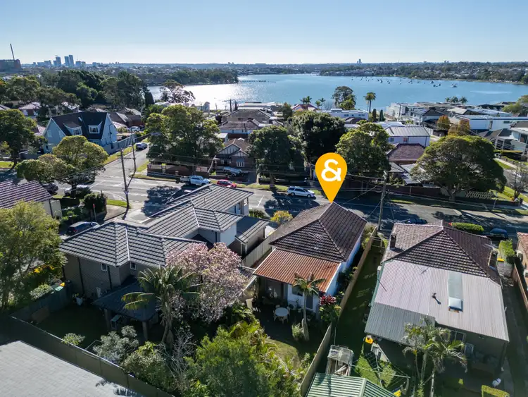 525 Lyons Road West