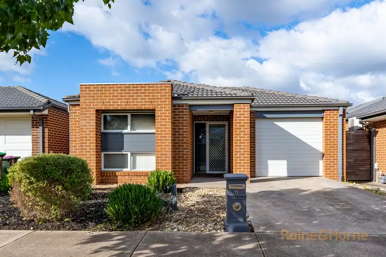 11 Rayfield Road
