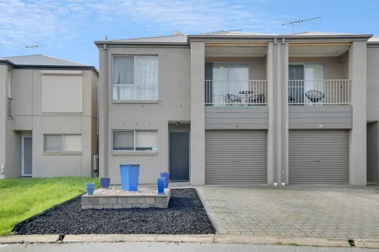 14 Bradbury Street