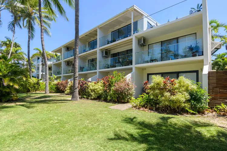 17 Esplanade (Beachfront Terraces)