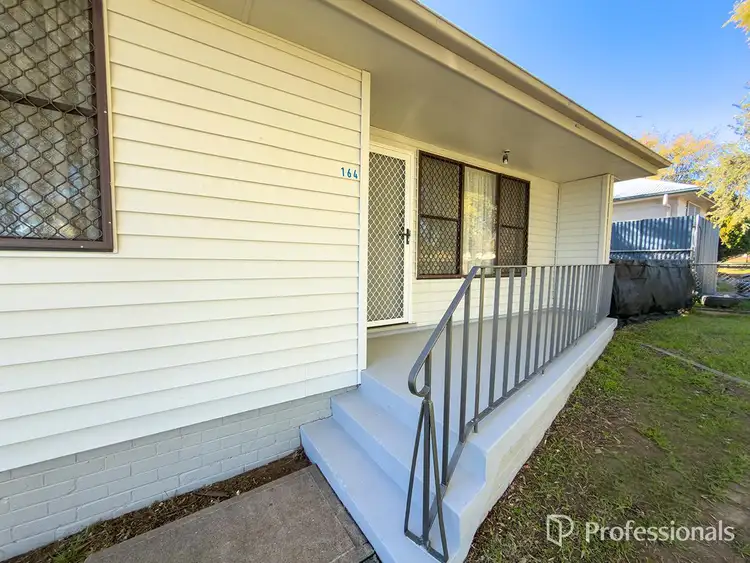 164 Robert Street