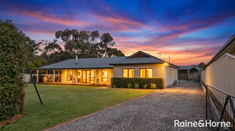 11 Mcrae Court