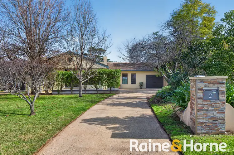 2 Beveridge Crescent