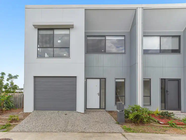 2 Milgate Lane