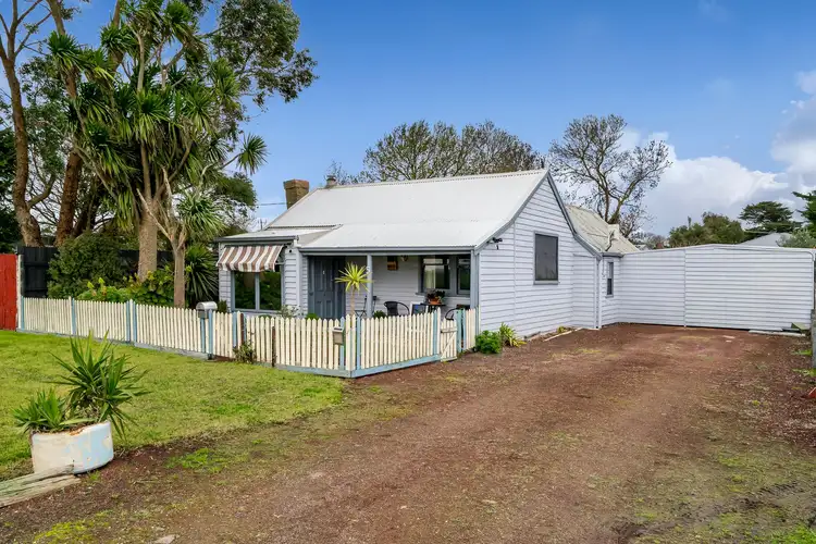 5 Burnett Street