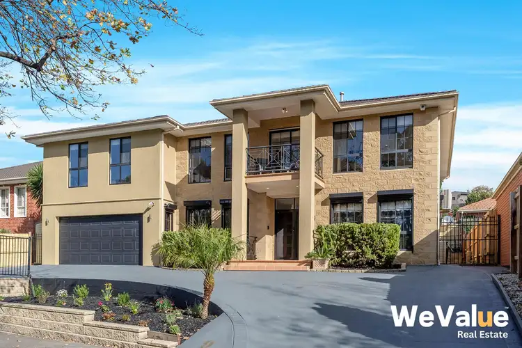 9 Glenmore Place