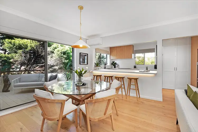60 Milner Crescent