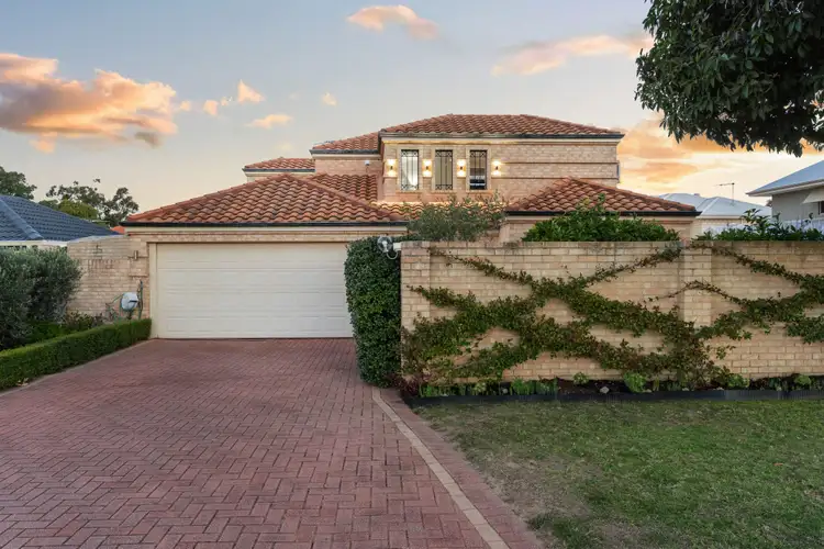 44 Wright Crescent