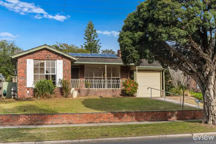 90 Ashleigh Avenue