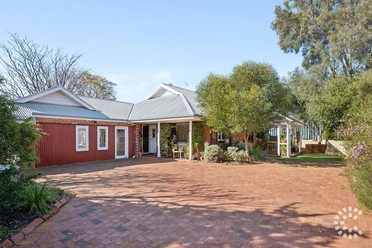 2A Howson Street