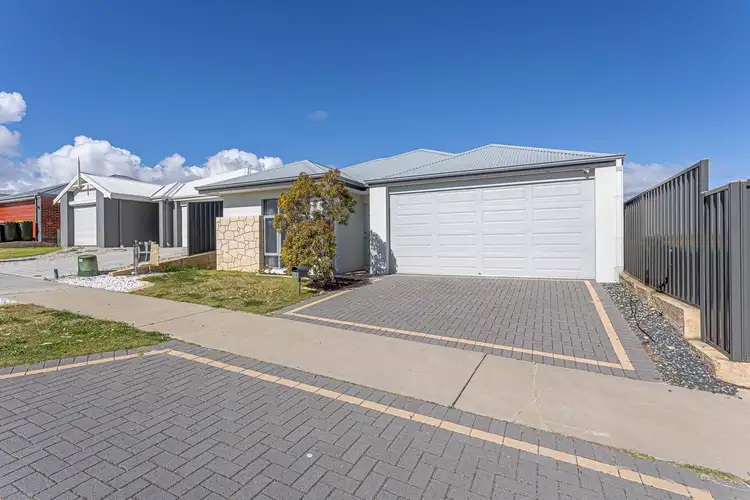20 Lunghi Way
