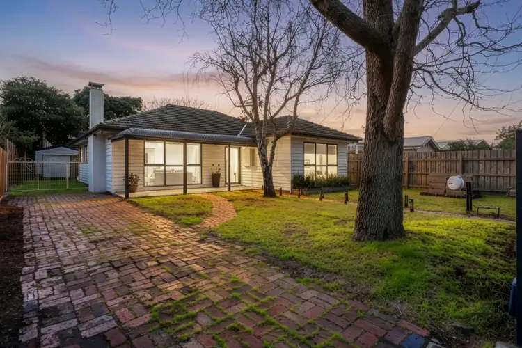 3 Moresby Avenue