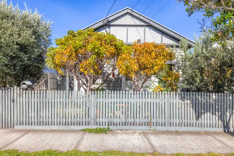 37 Robbs Road