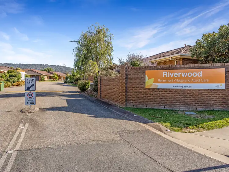 106 Willowglen Court