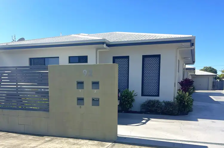 92 Macmillan Street