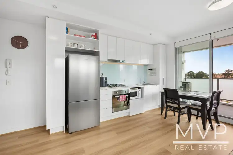 17 Malata Crescent