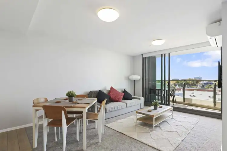 37B Harbour Road