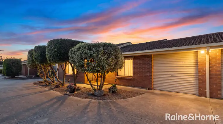 2/8 Parker Avenue