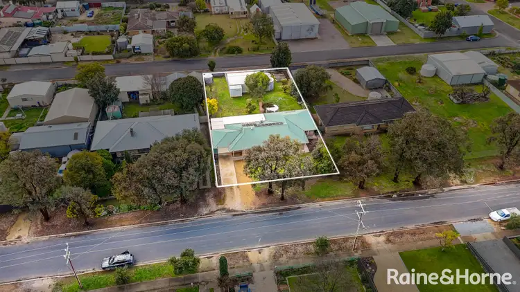 4 Hooper Road