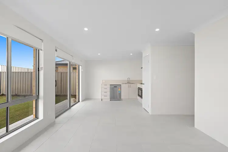 10 Bookleaf Street