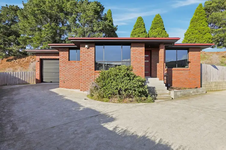 12 Walter Place