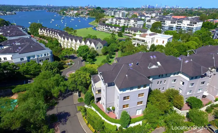 1 Harbourview Crescent