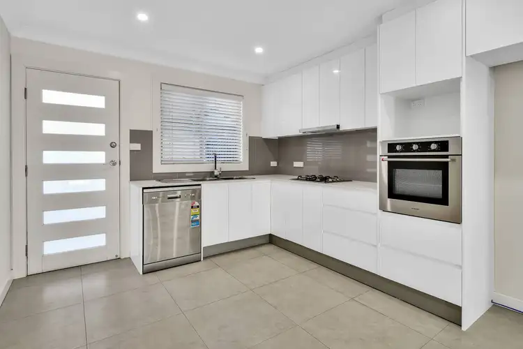 11a Ryrie Avenue