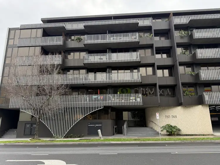 757 Toorak Road