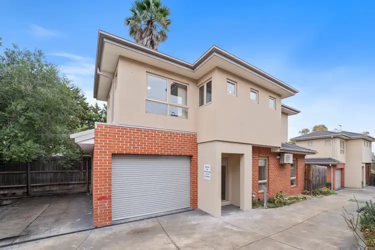 91 Rokewood Crescent