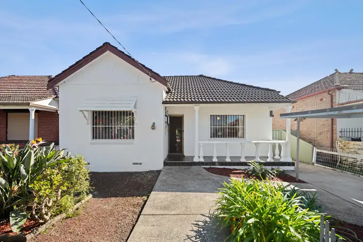 17 Tahlee Street