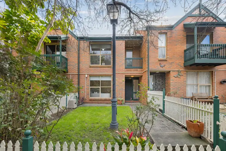 9 Mayfair Place