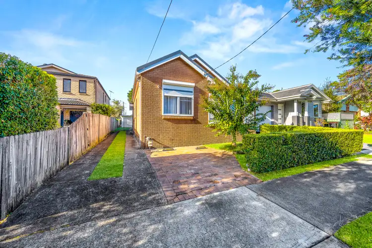 44 Chamberlain Road