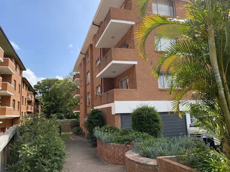 3/27 livingstone Road