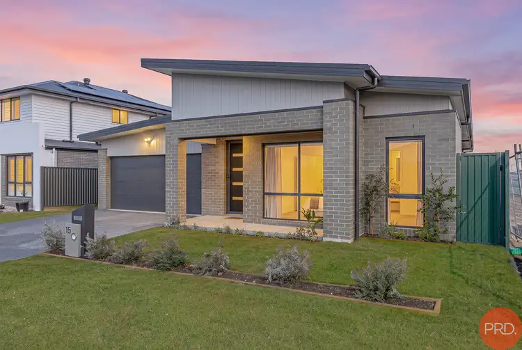 15 Leenan Drive
