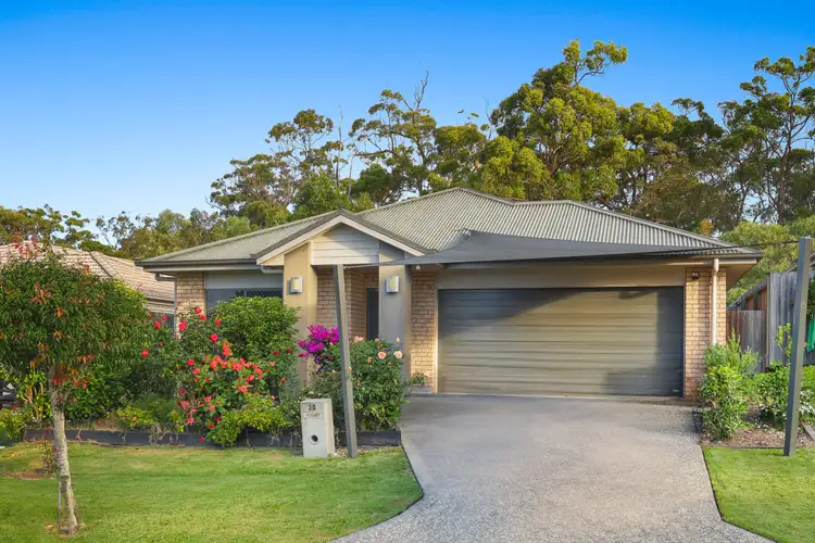 30 Percy Earl Crescent