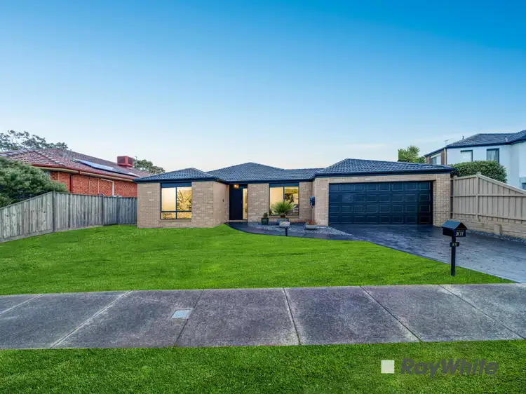 101 Robinswood Parade
