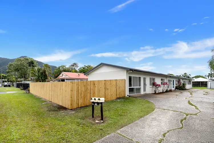 12 Atlantic Close