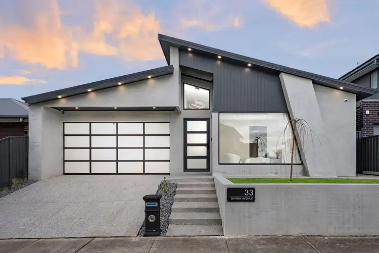 33 Skyway Avenue, Wollert VIC 3750