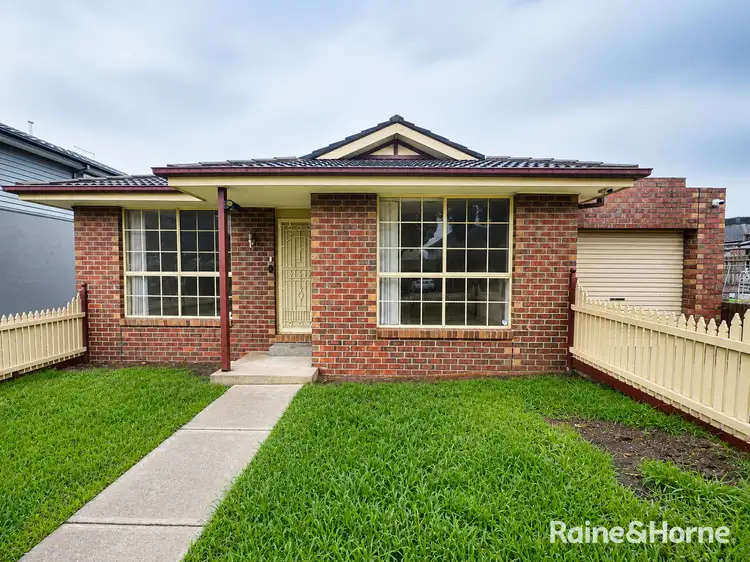 9 Walters Avenue