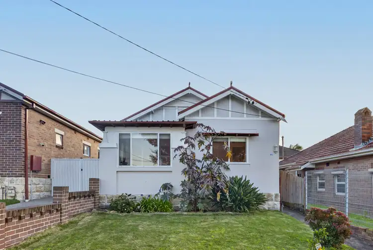 60 Dunmore Street South