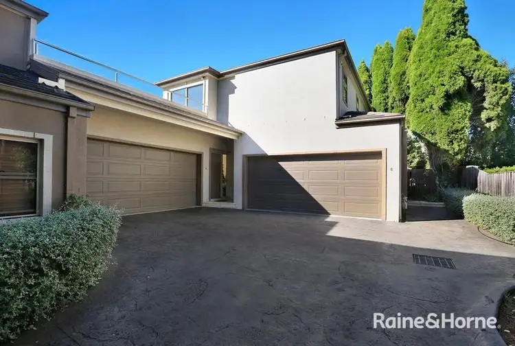 33 Ascot Road