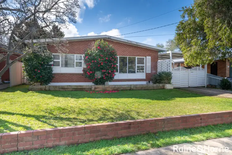 71 Tichborne Cresent