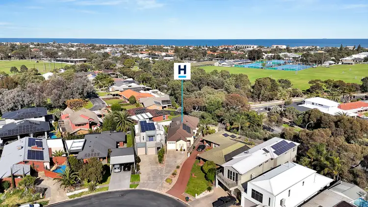 27A Heysen Crescent