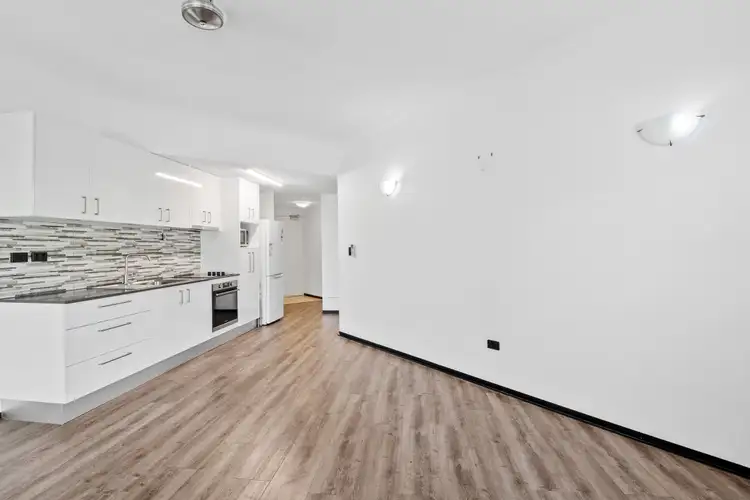 4 Elsey Street